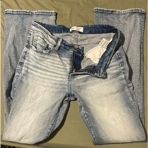 Mid Rise Universal Fit Peyton BKE Bootcut Jeans